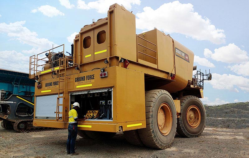 Rigid Frame Fuel and Lube Trucks