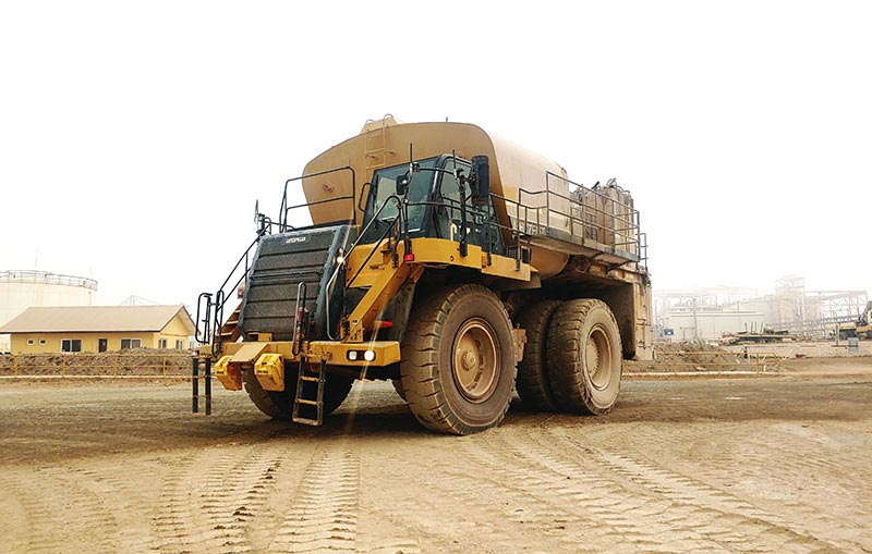 Rigid Frame Fuel and Lube Trucks